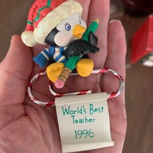 Carlton Cards Heirloom “Teacher -Dated 1996” Penguin On A Paper Clip Ornament